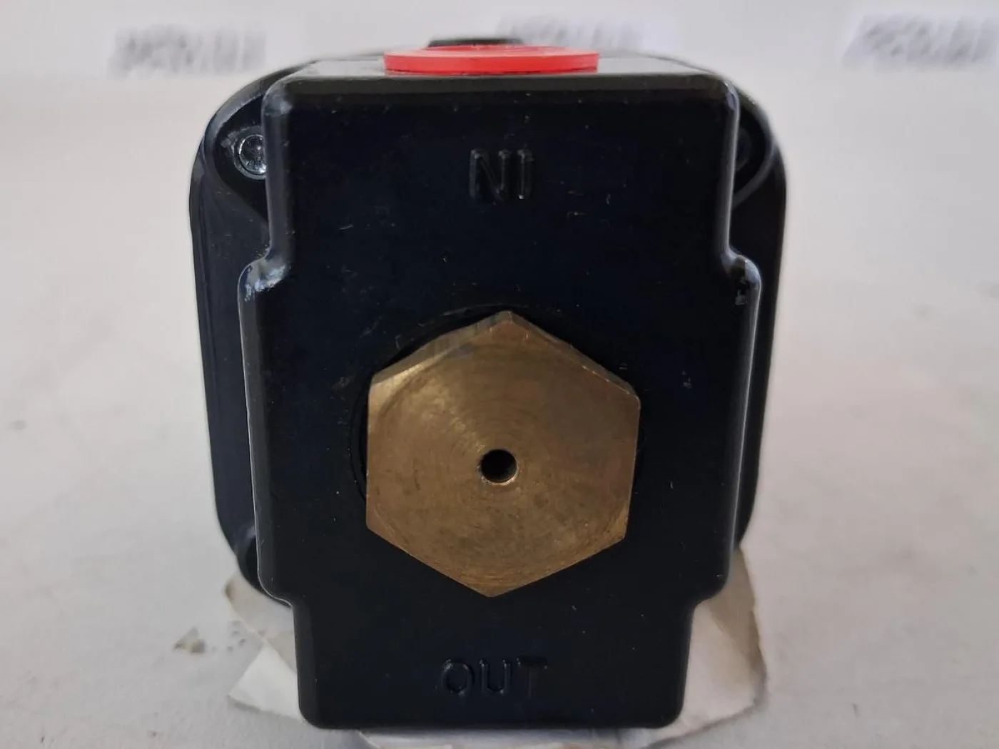 Norgren 11-818-110 Pressure Regulator - 6