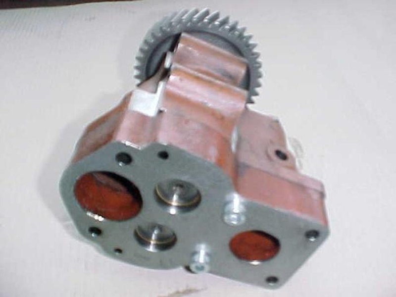 LUBE OIL PUMP DEUTZ BA12M816