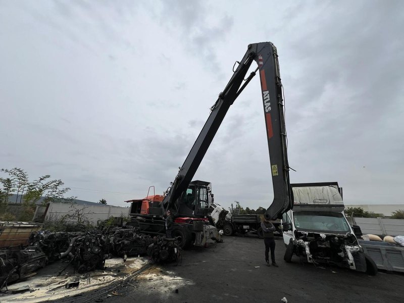 2018 Atlas 350 MH Material Handler
