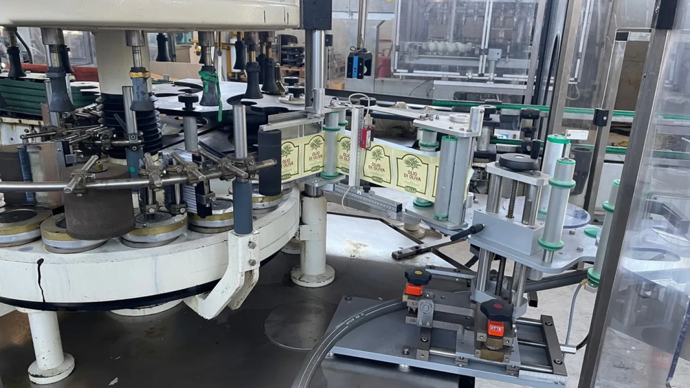 LABELLING MACHINE ALFA 4G WITH 16 HEADS, WITH SIMI ADHESIVE STATIONS YEAR 2012 FOR LABEL AND BACK-LABEL, SECOND-HAND MACHINE - 7