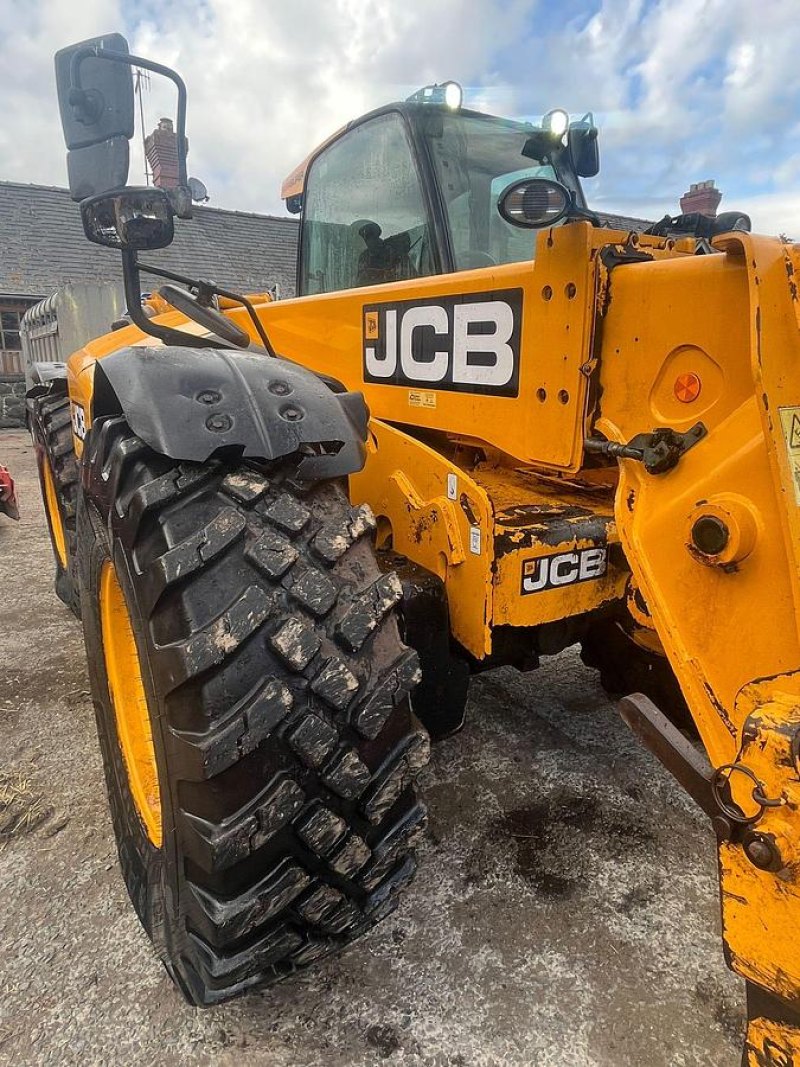 2017 JCB 560-80 Agri Telehandler