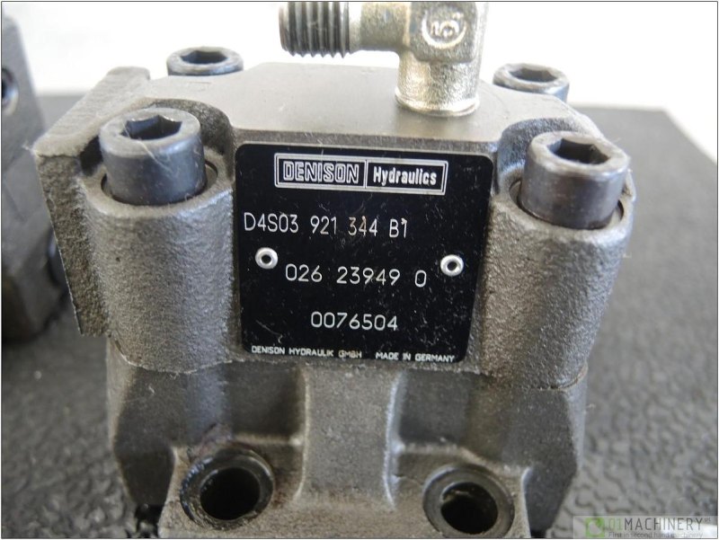 2000 DENISON D4S03921344B1 AI2237