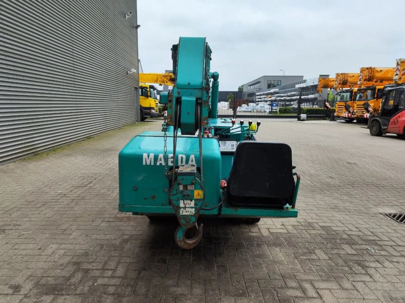 Maeda MC 305 CRME-2 - 8