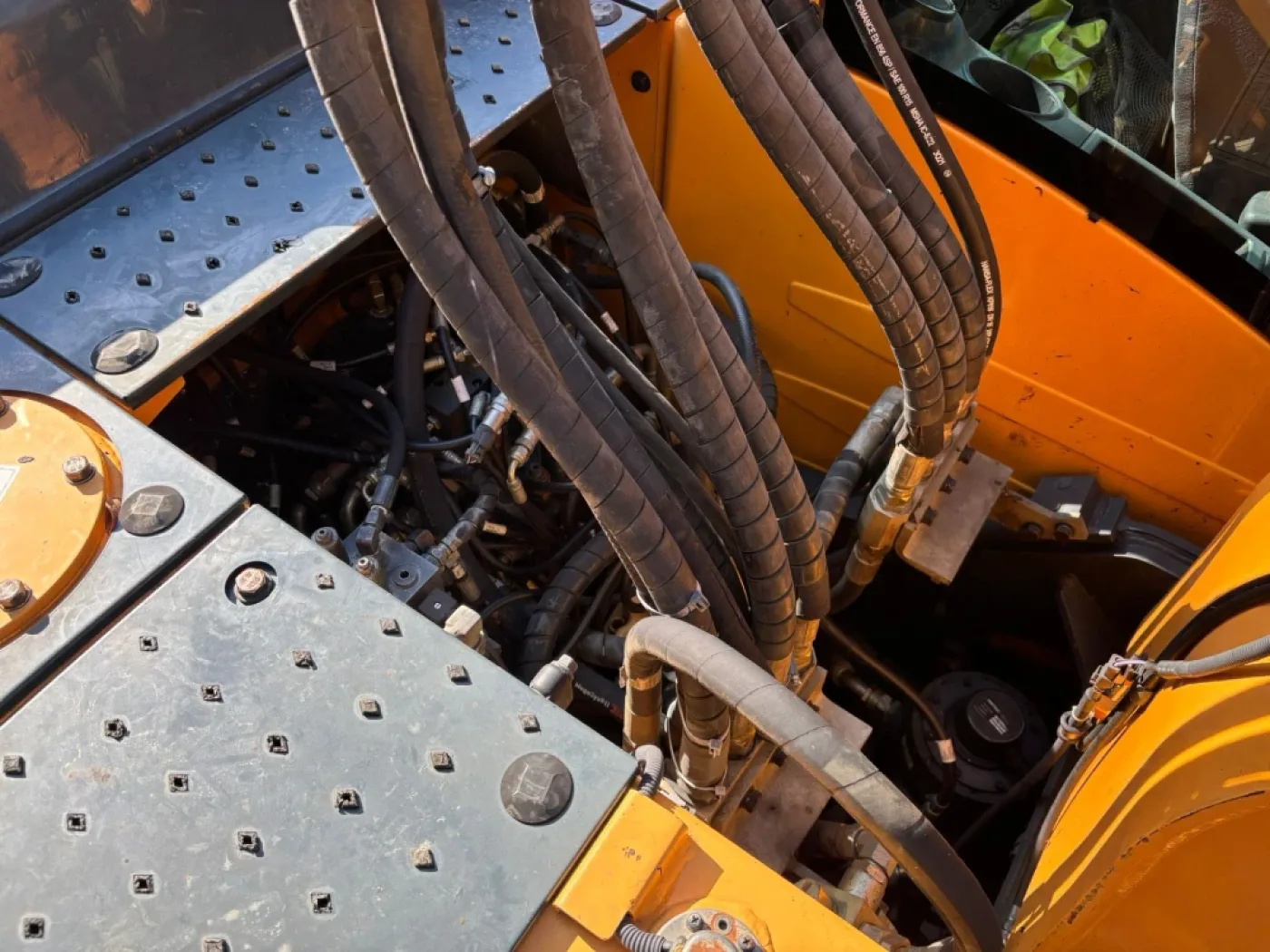 Hyundai - R 140 W-9A - 5