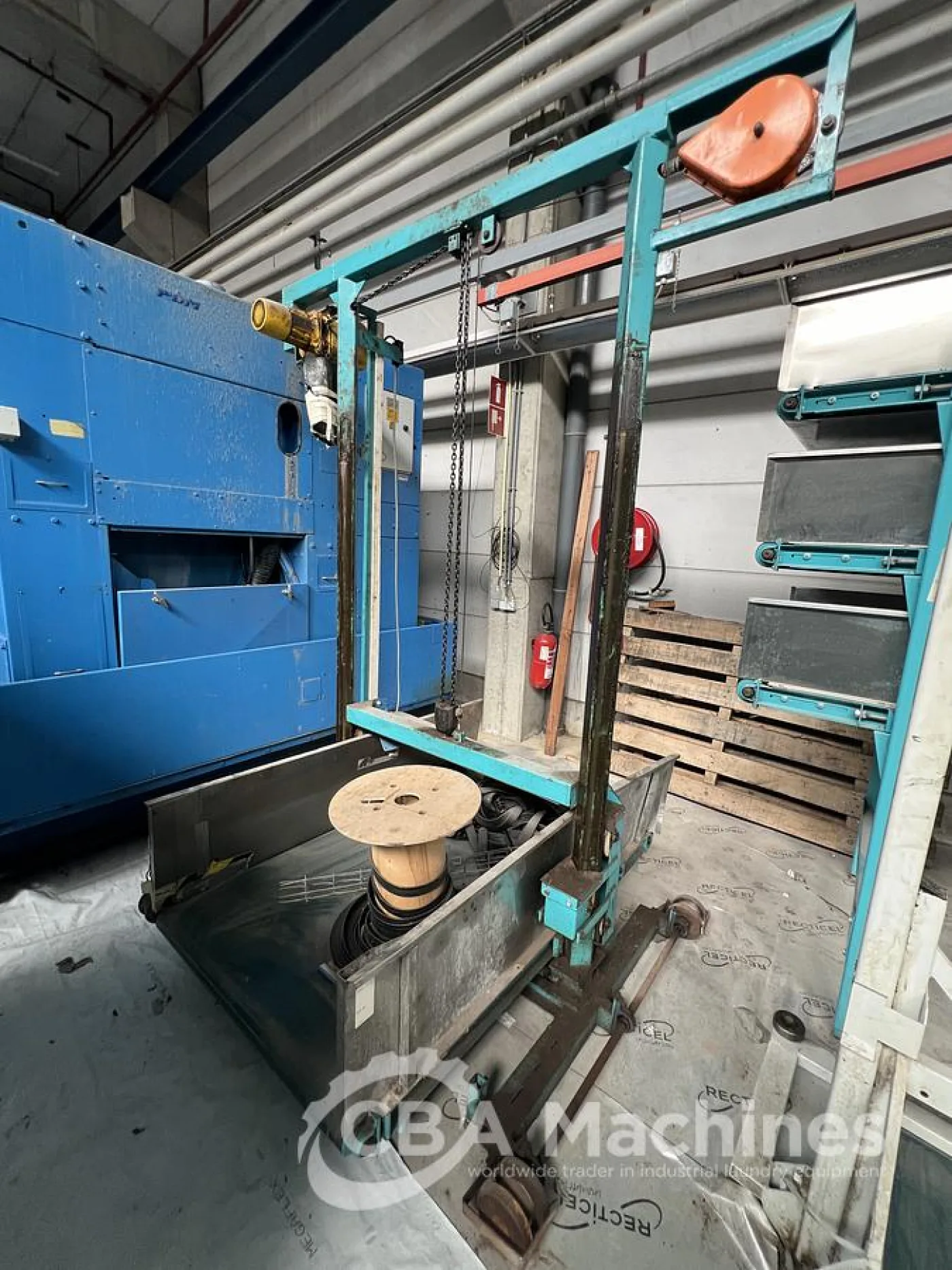 2000 Shuttle Lavatec height 2130mm (390) - 2