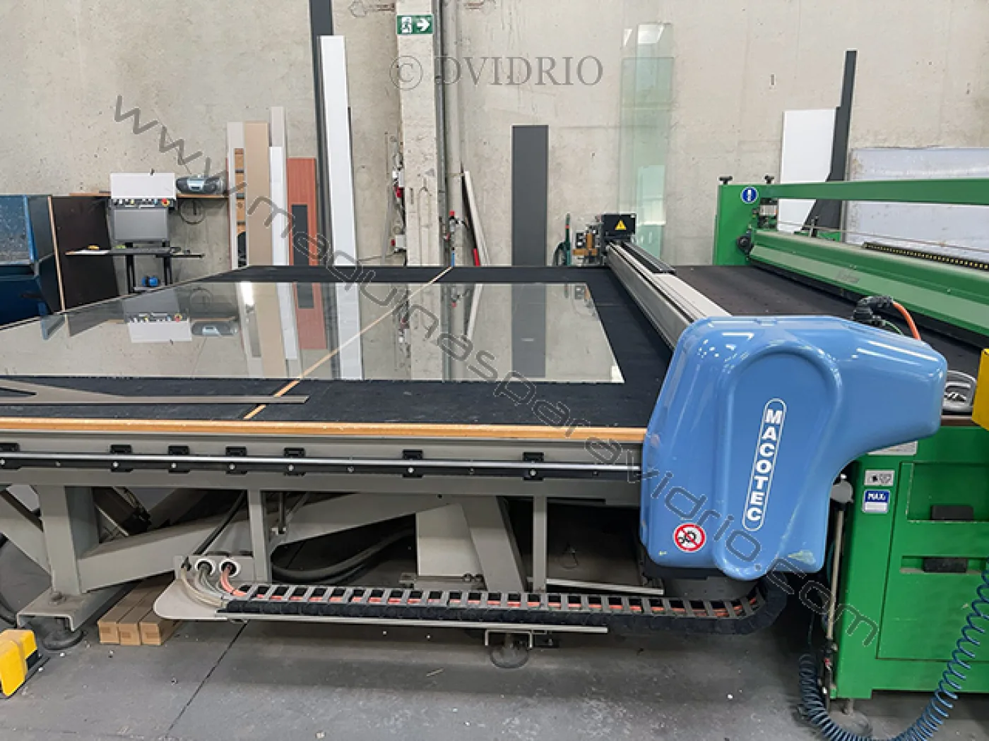MESA DE CORTE PARA VIDRIO MONOLITICO MACOTEC - 3