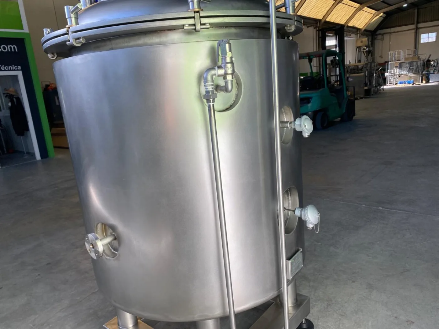 REACTOR 600L TRIPLE AGITACIÓN - 5