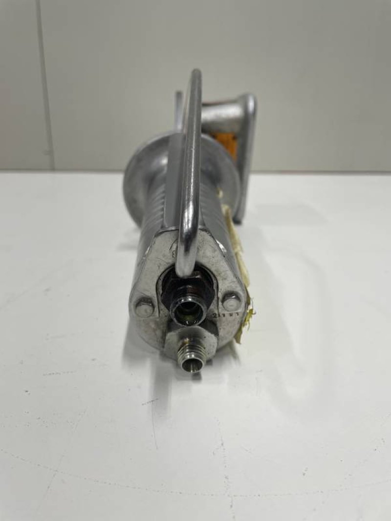 Leg cutter