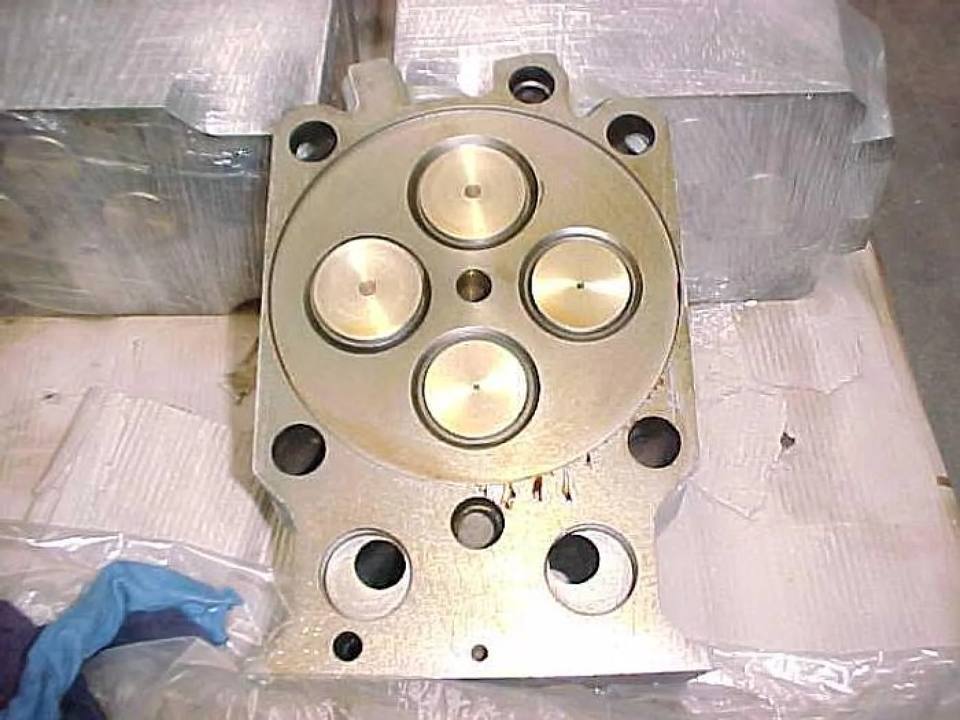CYLINDER HEADS MWM TBD 604-BL6 / TBD 604-BV - 4