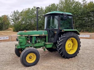 1985 John Deere 2140 2WD Tractor