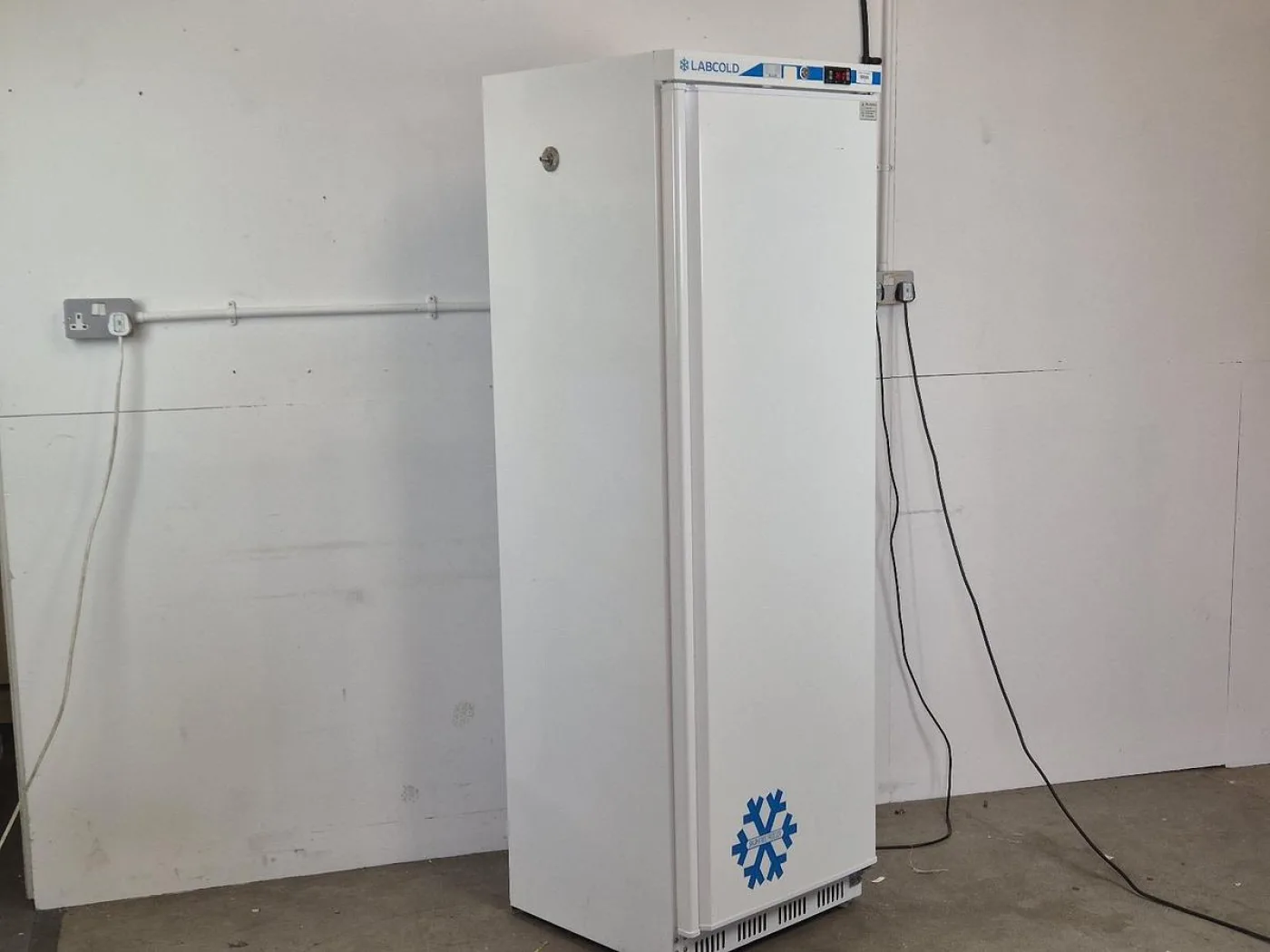 Gram vio compact 610 Refrigerator - 3