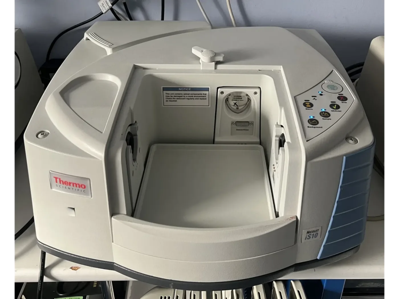 Thermo Nicolet IS10 FTIR - 3