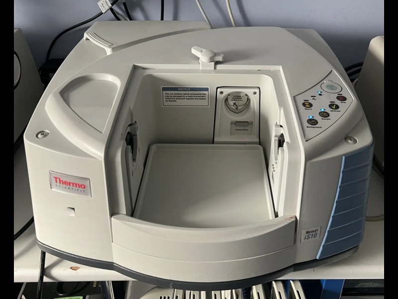 Thermo Nicolet IS10 FTIR