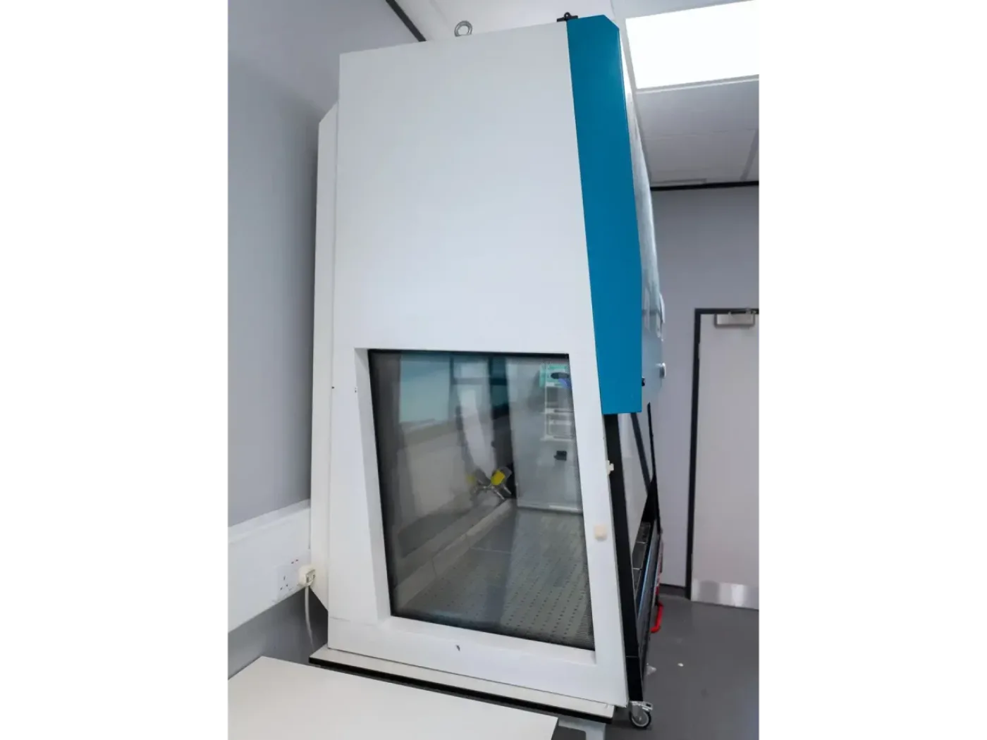 Faster Ultrasafe US 212 S Class II Safety Cabinet - 4