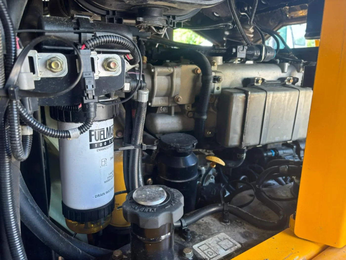 JCB - 6 ST - 5