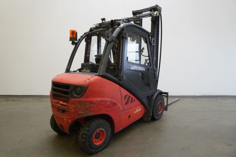 Frontstapler Linde H 35 D 393 (2011)