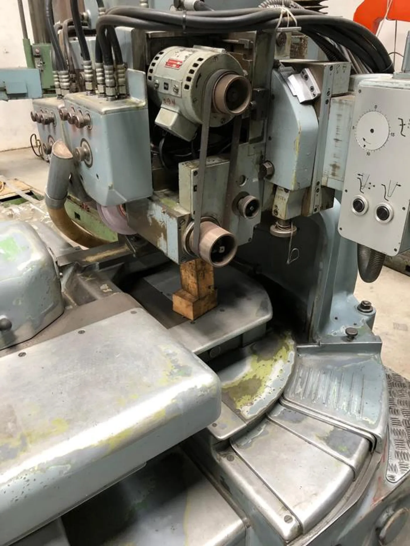 GEAR GRINDER, MAAG - HSS 10 - Laxmi Metal & Machines, Rohtak - 5