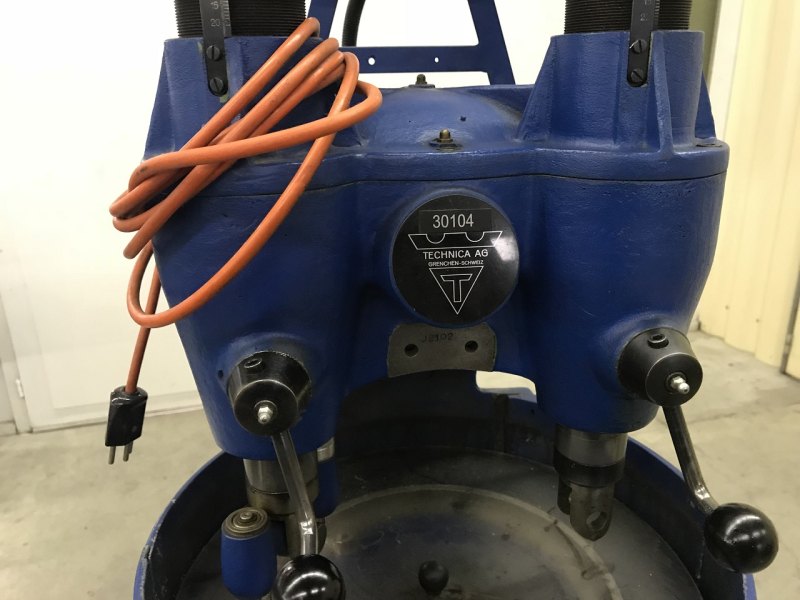 FLACHPOLIERMASCHINE “TECHNICA” TYPE 1600