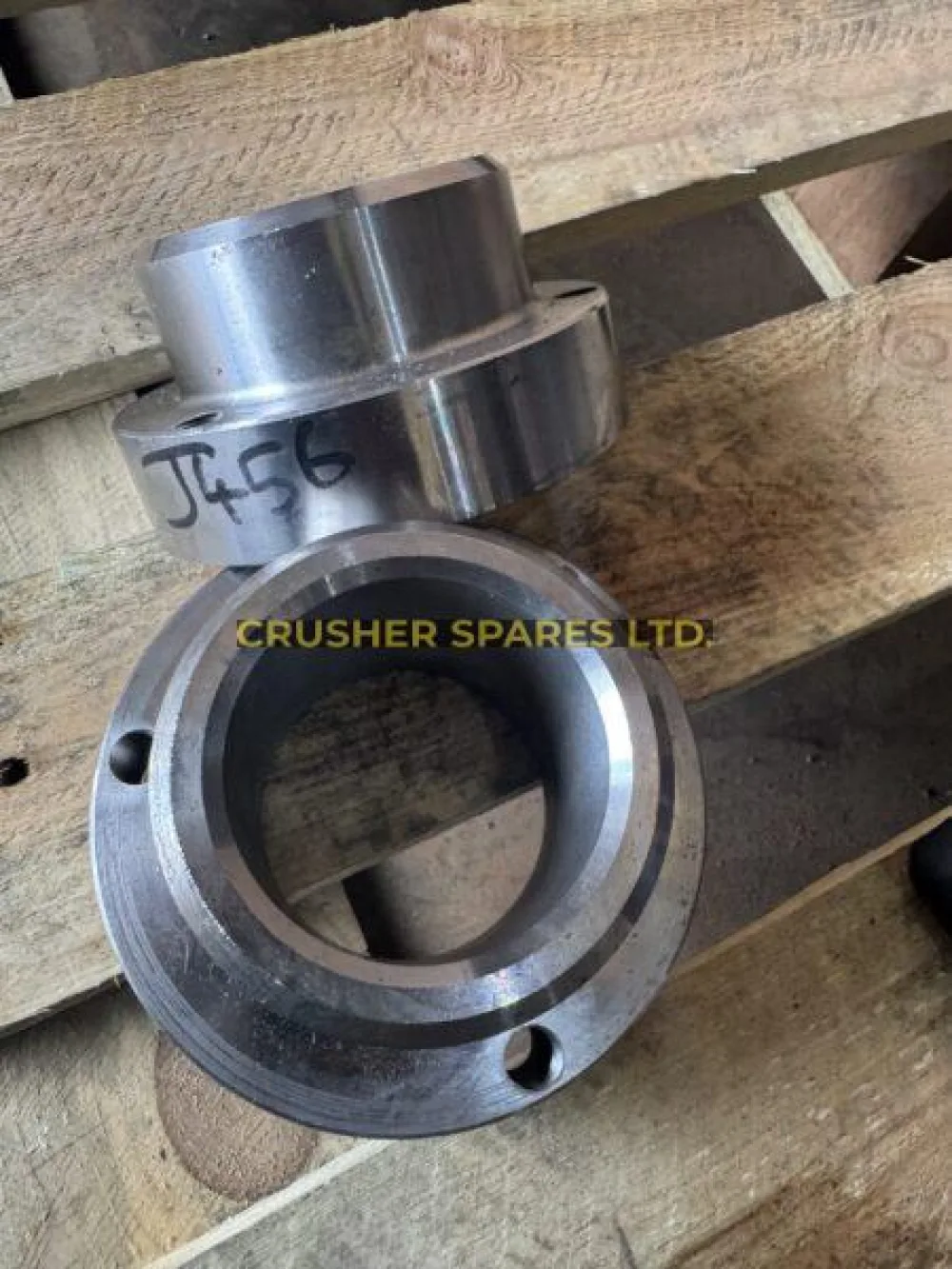 J4560000 | Tie Bar Outer Bush | Extec® / Sandvik® |