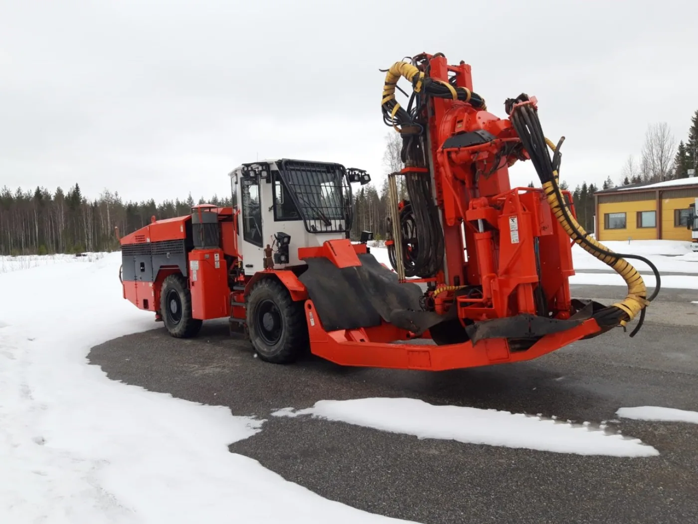Sandvik DL421 Underground Rock Drill - 7