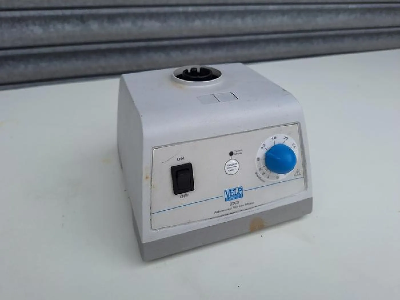 Velp Scientific ZX3 Advanced Vortex Mixer - 2