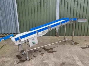 Incline Conveyor Belt