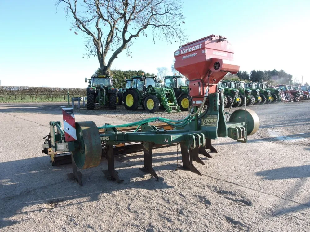 Cousins - V FORM CULTIVATOR