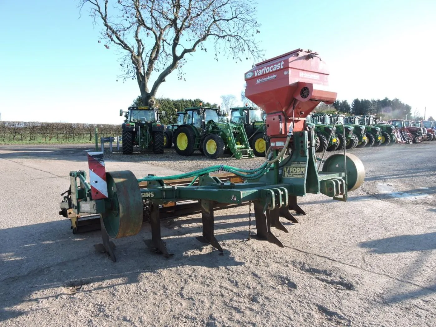 Cousins - V FORM CULTIVATOR - 1