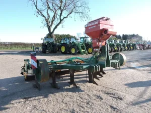 Cousins - V FORM CULTIVATOR