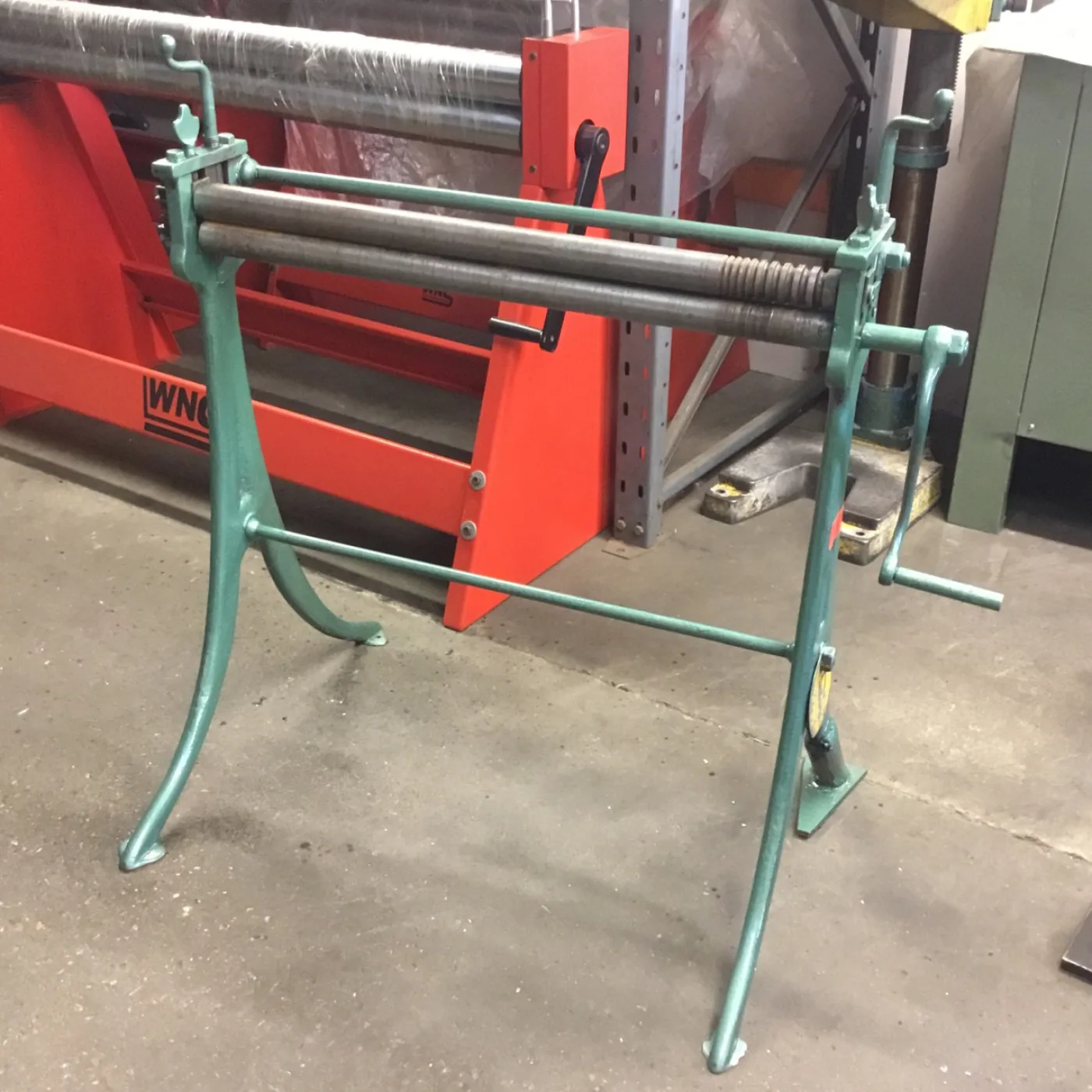 EDWARDS Cast Hand Bending Rolls 30" - WNS - W. Neal Services Ltd - 1
