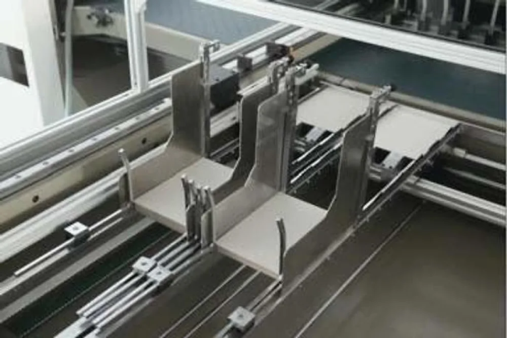 CASE MAKER