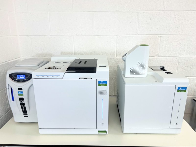 Perkin Elmer GC 2400 System