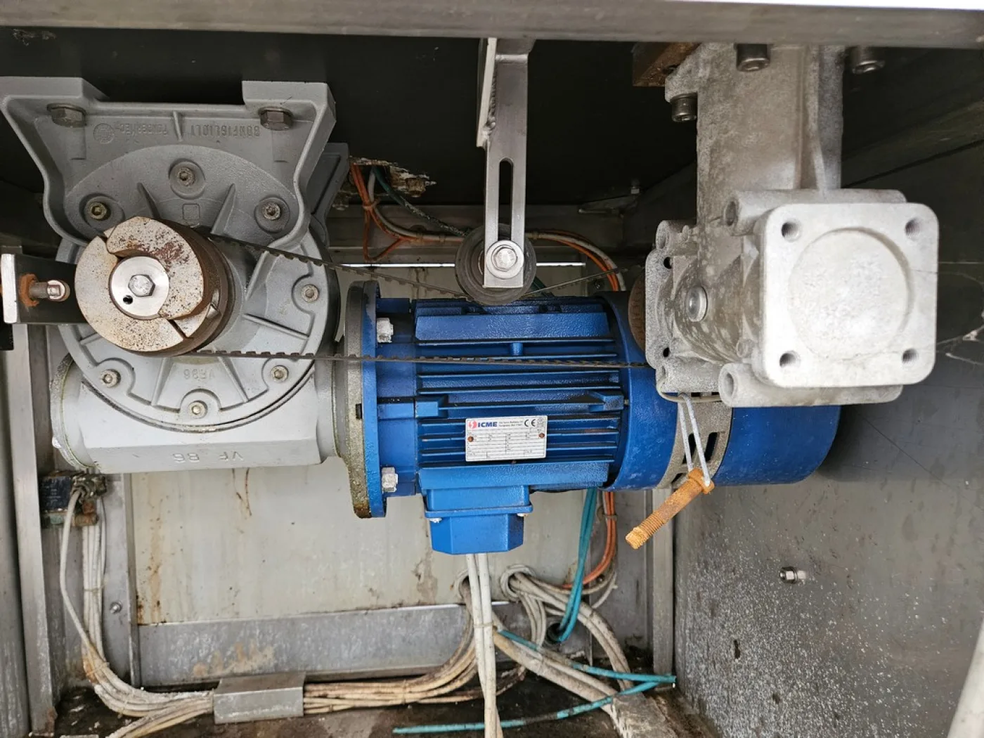STERILIZER FOR INJECTING SULFUR DIOXIDE INTO BOTTLES, BOSIO BRAND, SECOND-HAND MACHINE - 4