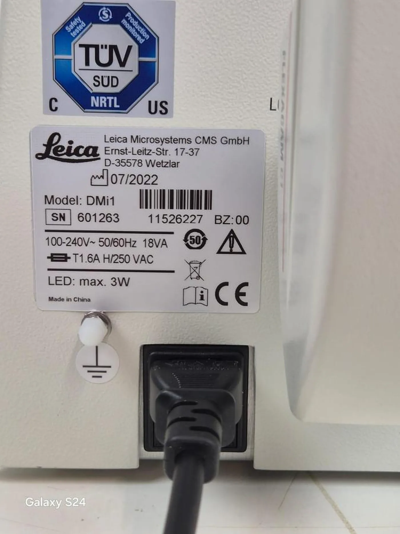 Leica DMi1 Microscope - 8