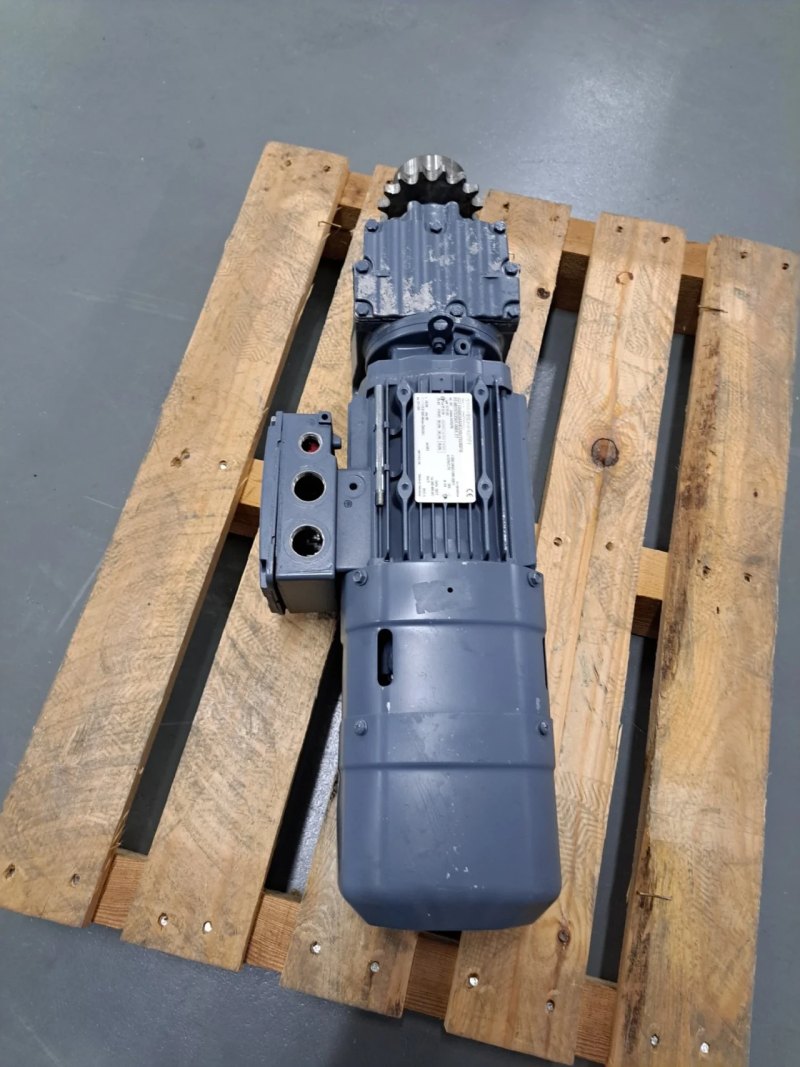 SEW Eurodrive Getriebemotor R27DRE80M4BE1HR/TH/ES7S