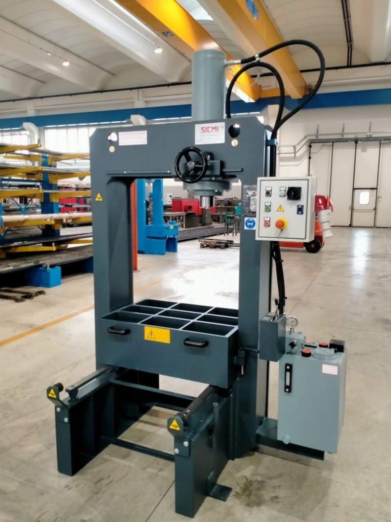 Hydraulische Werkstattpresse PBM 70 M