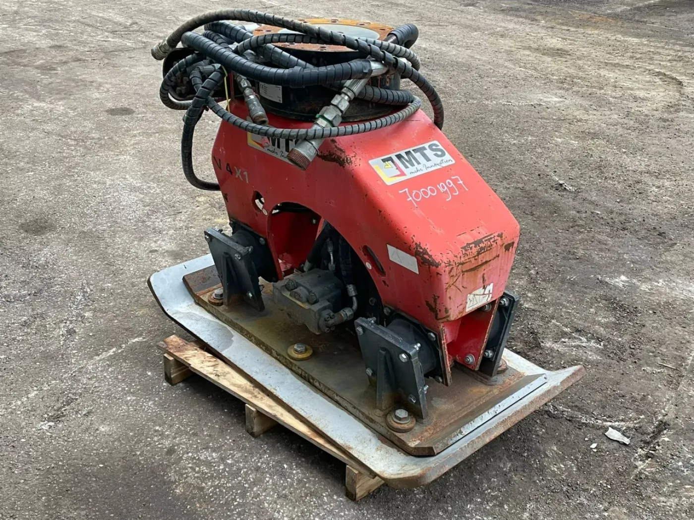 MTS V4X1 OQ 70/55 vibrating plate - 6