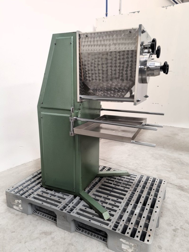 GRANULATORE OSCILLANTE – VASQUALI