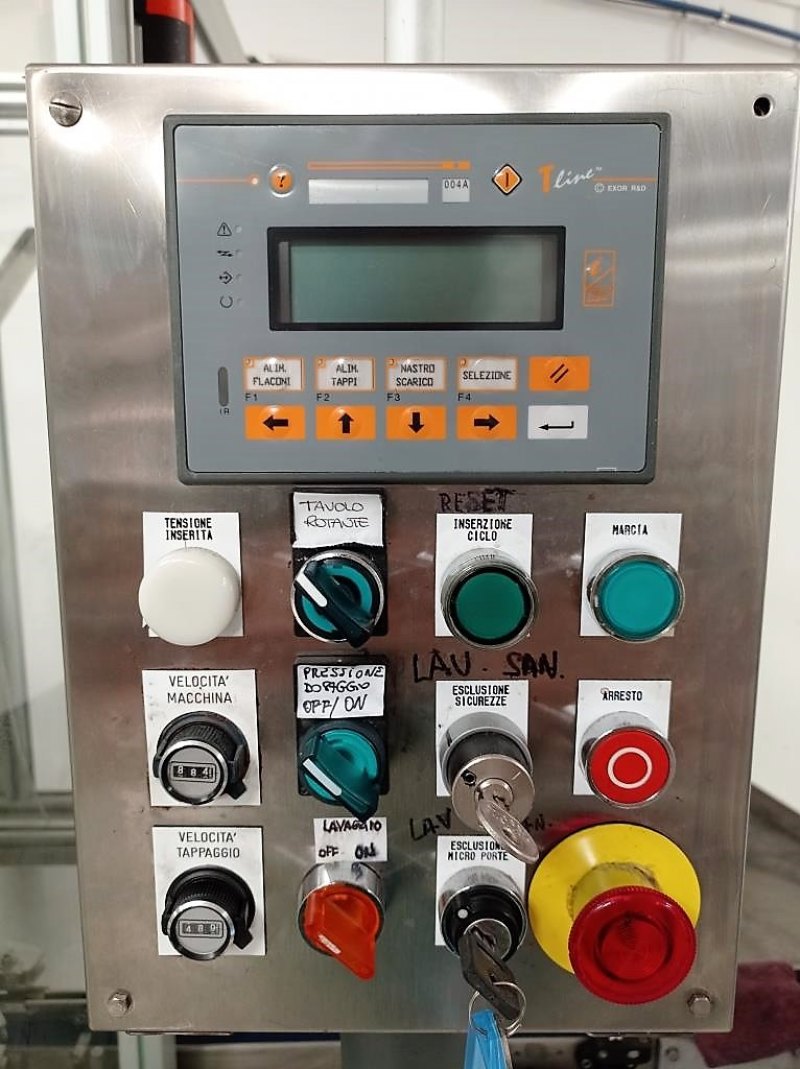 RIEMPITRICE LIQUIDI E TAPPATRICE – COMAS – MOD. RFC8C