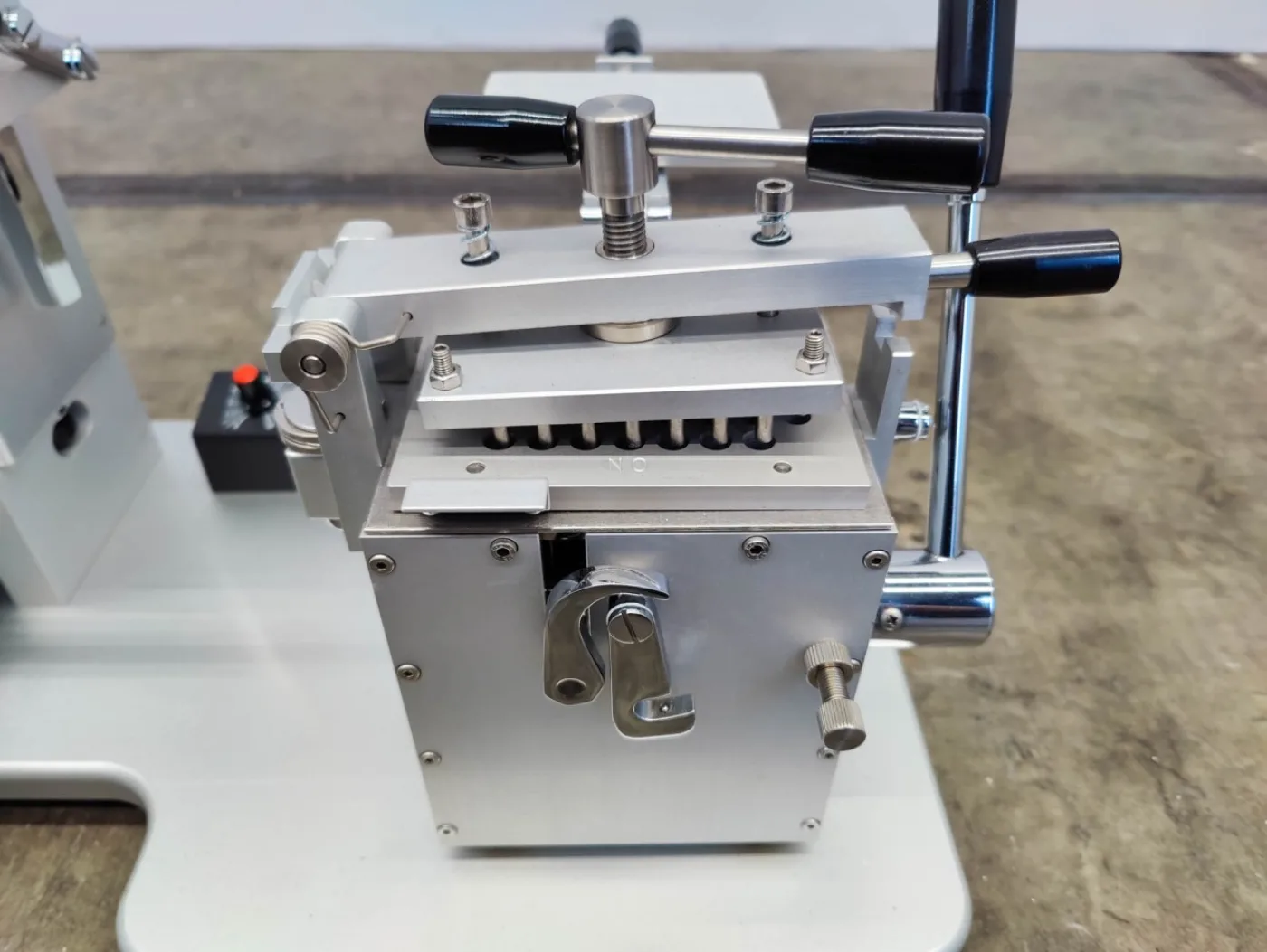 Dott. Bonapace MC-50 " Semi-auto Encapsulator" - Powder filler - 7