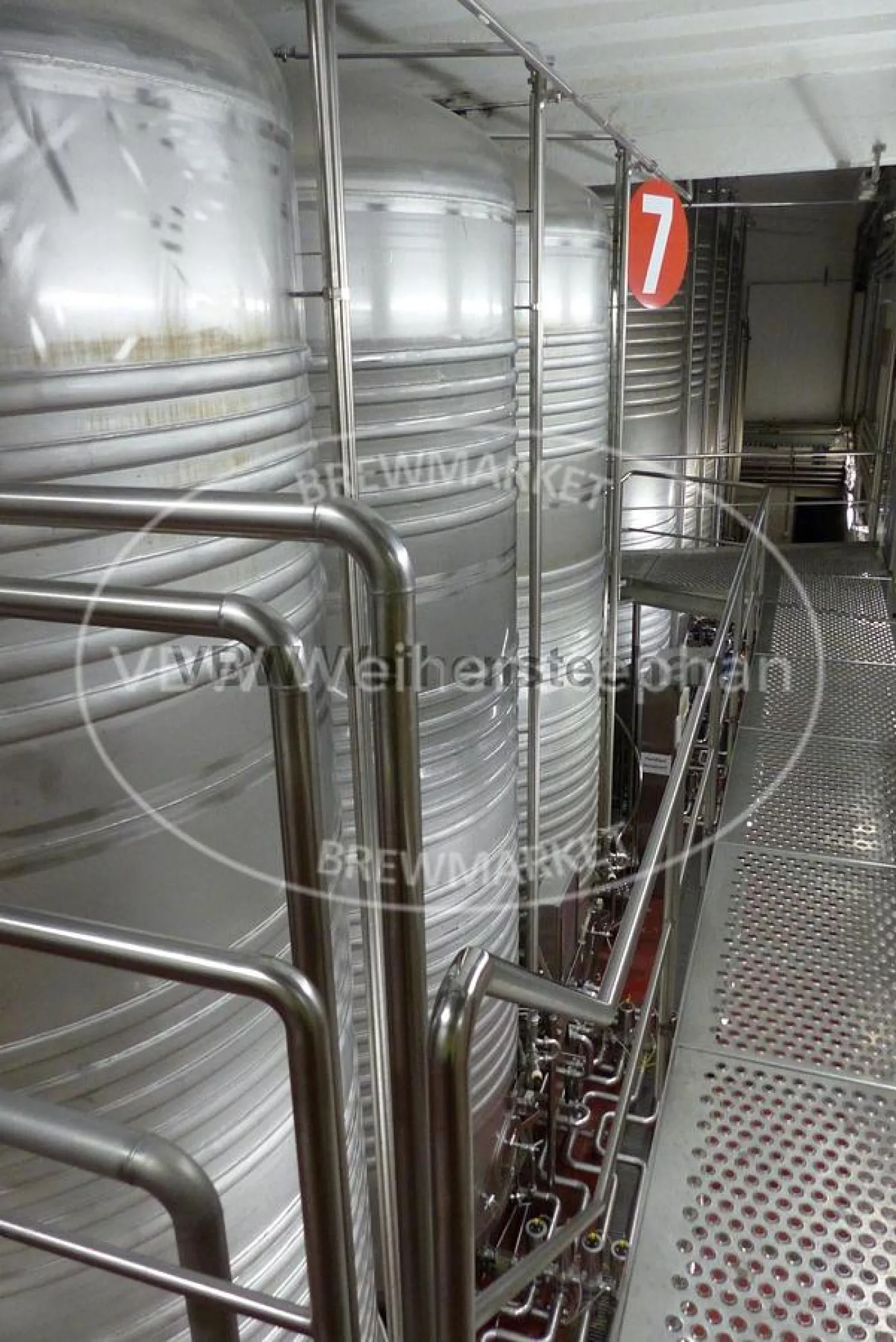 Pressure tanks (3 pcs.) - 2