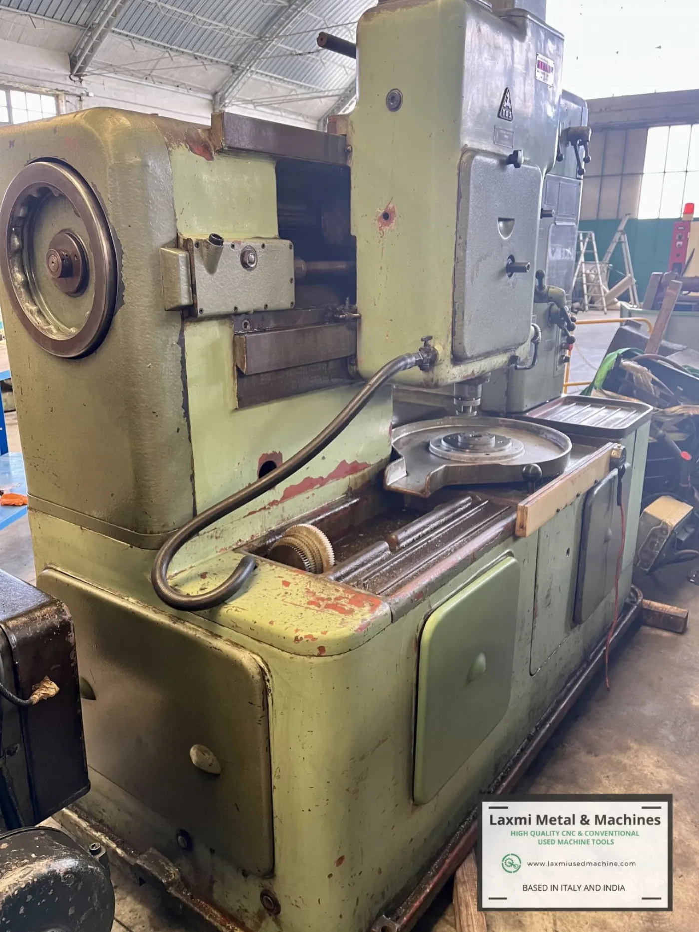 GEAR SHAPER con accessorio per taglio a cremagliera, TOS – OH6 - Laxmi Metal & Machines, Rohtak - 3