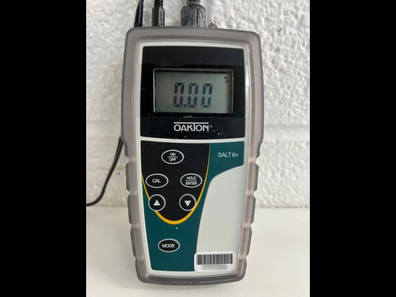 Oakton Salinity Meter