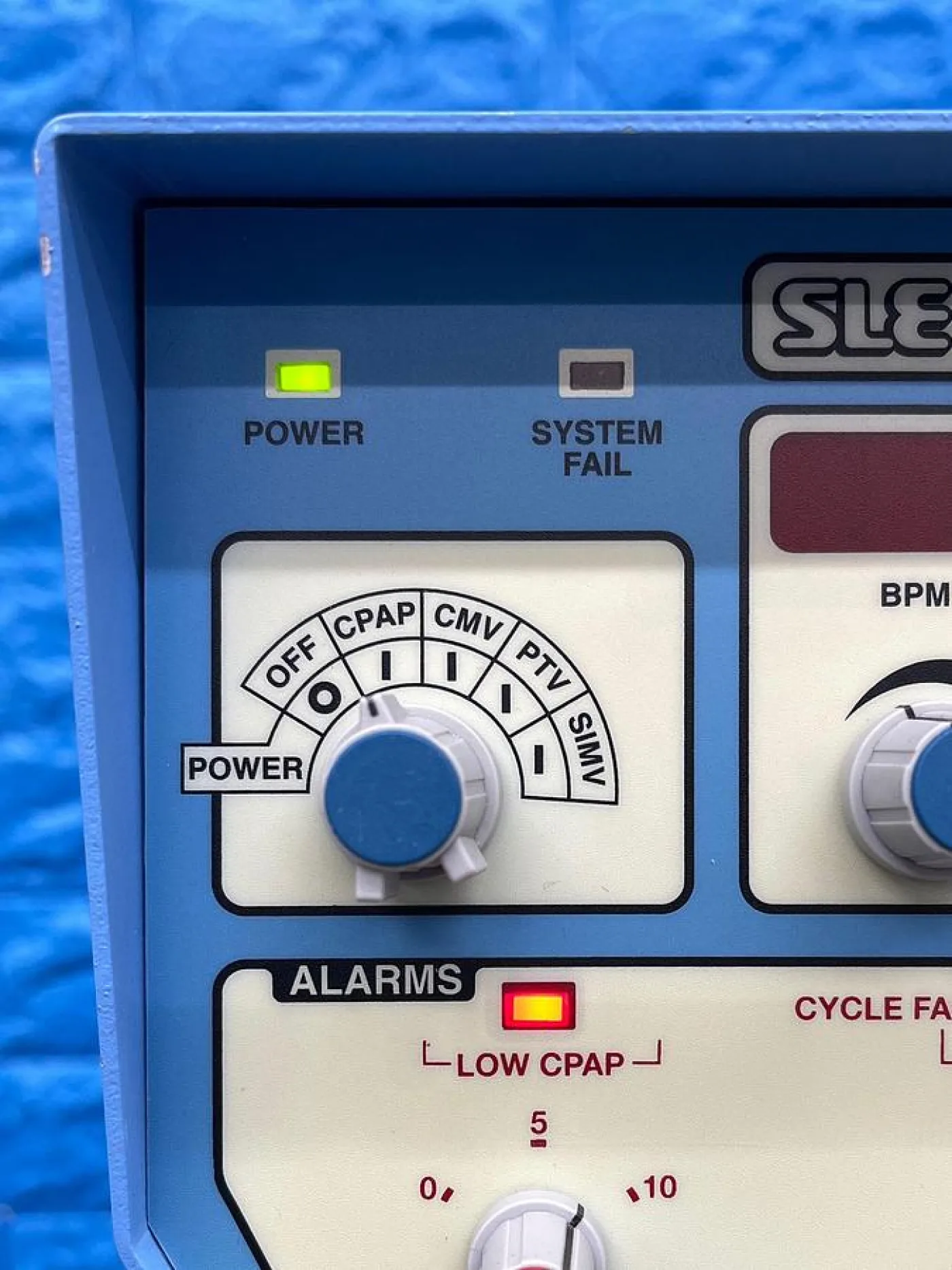 SLE 2000 Infant Ventilator, YOM: 2004 - 6