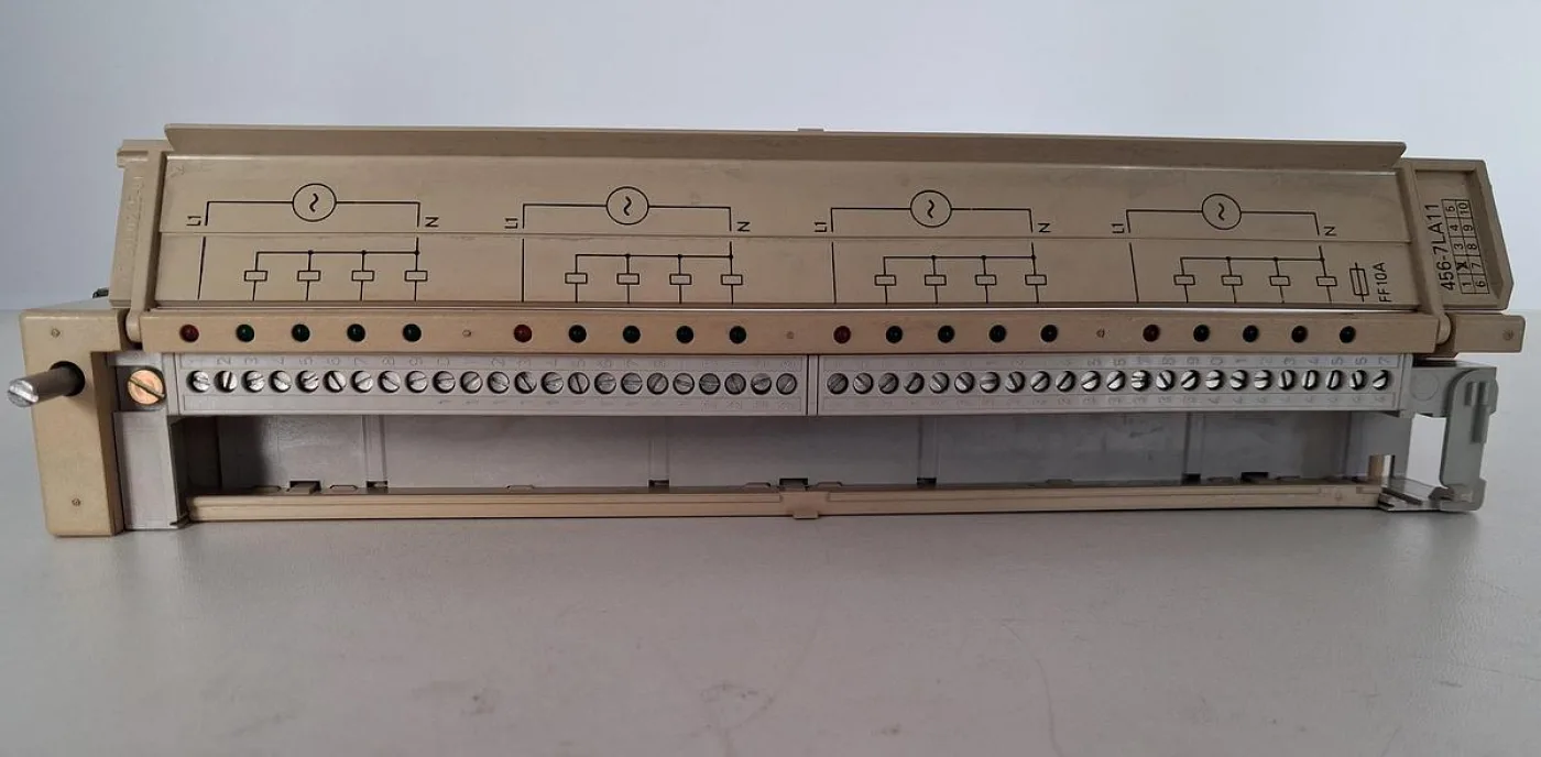 Siemens SIMATIC S5 6ES5 456-7LA11 Digital Output Module - 3