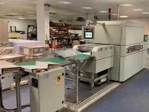 Tecnau VT 800 three knife trimmer