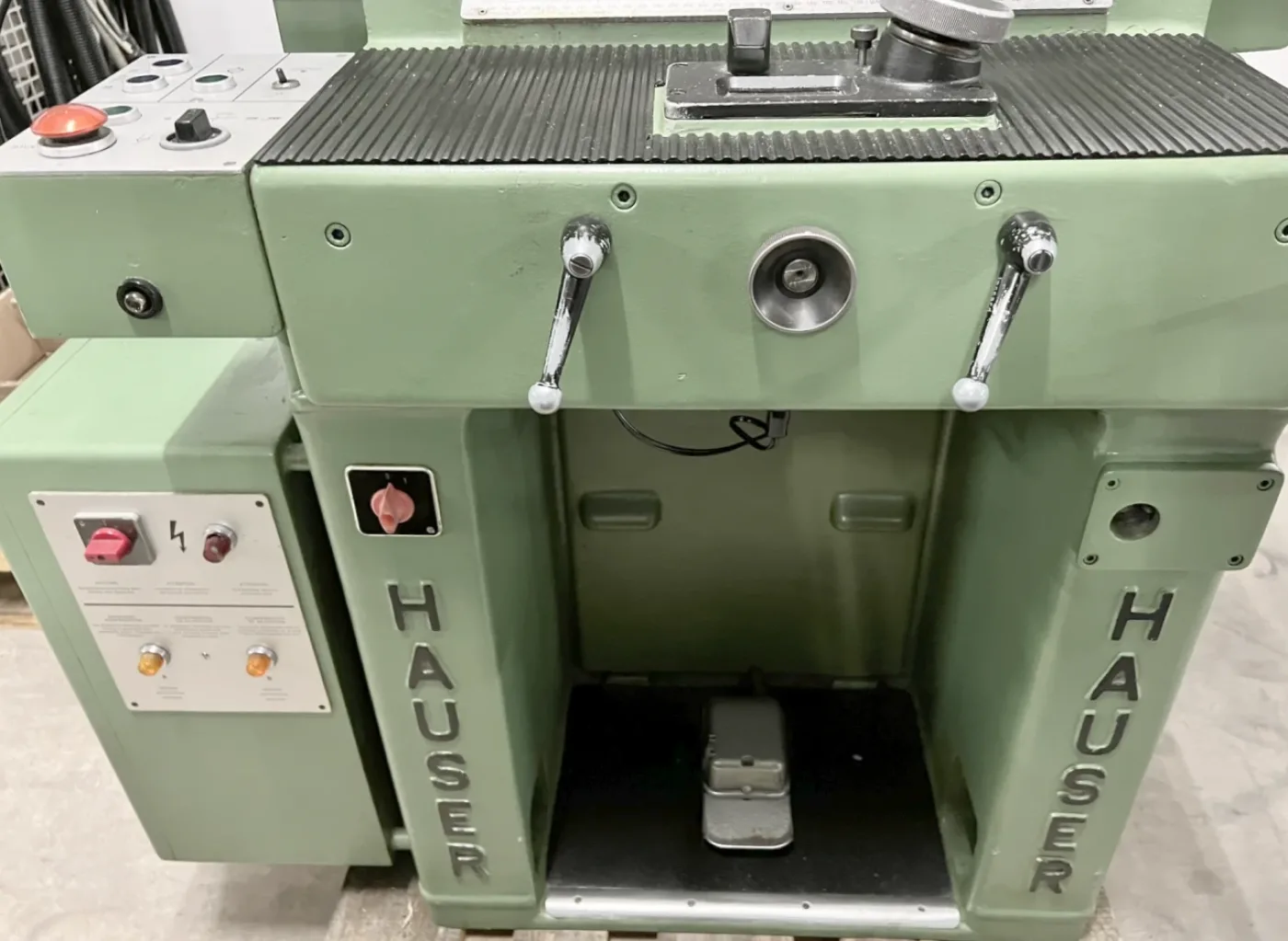 021942 - HAUSER 3 BA - 4
