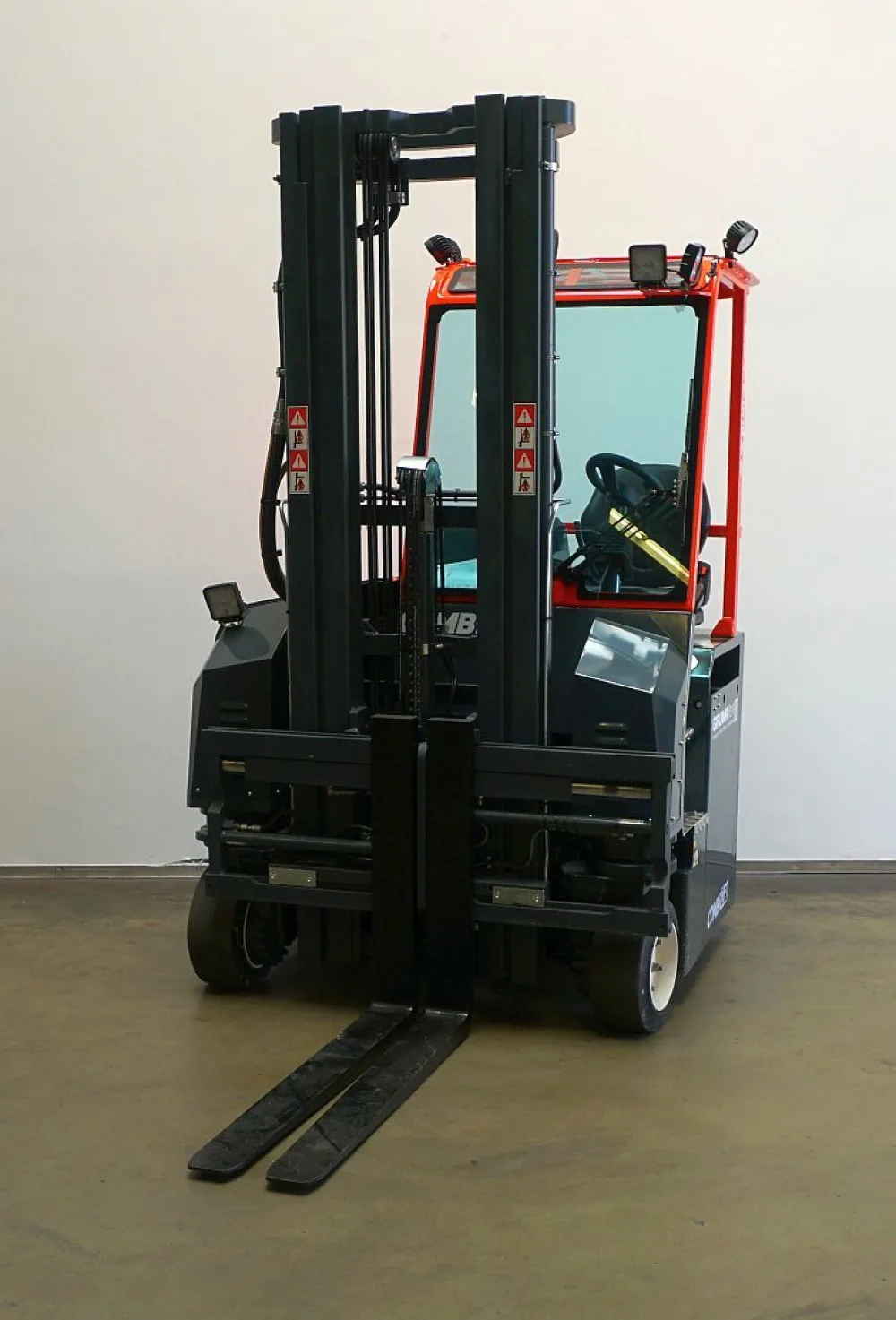 4-Wegestapler Combilift CBE3000 (2022)