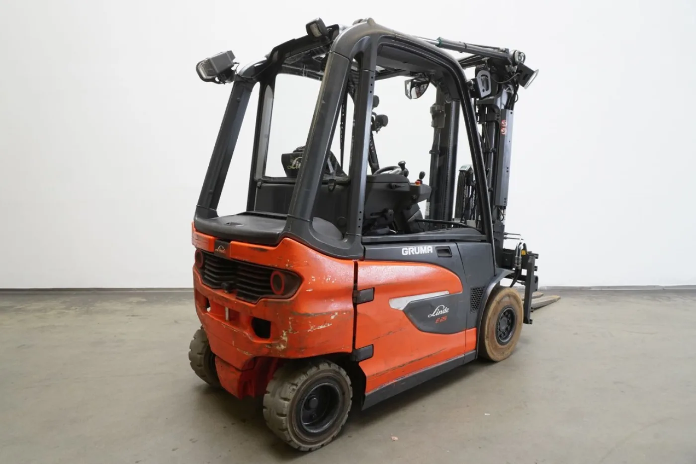 Frontstapler Linde E 25 1252 (2023) - 1