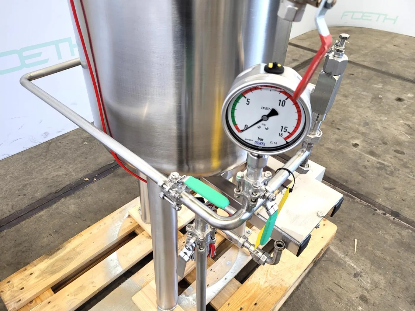 Intotec 250Ltr - Vertical tank - 6